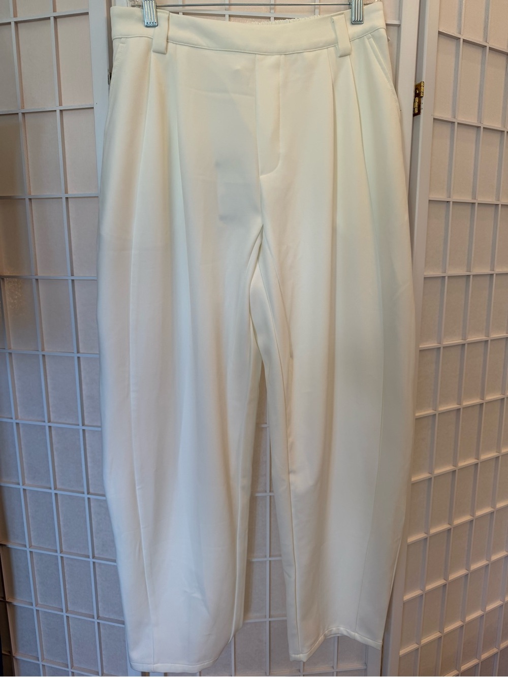 HALARA Ivory High-Rise Wide-Leg Trousers